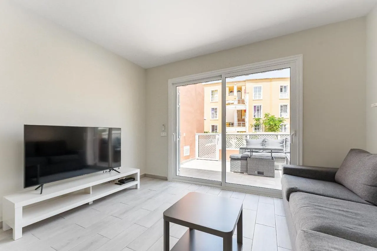 Apartment In The Orlando Complex 阿德耶