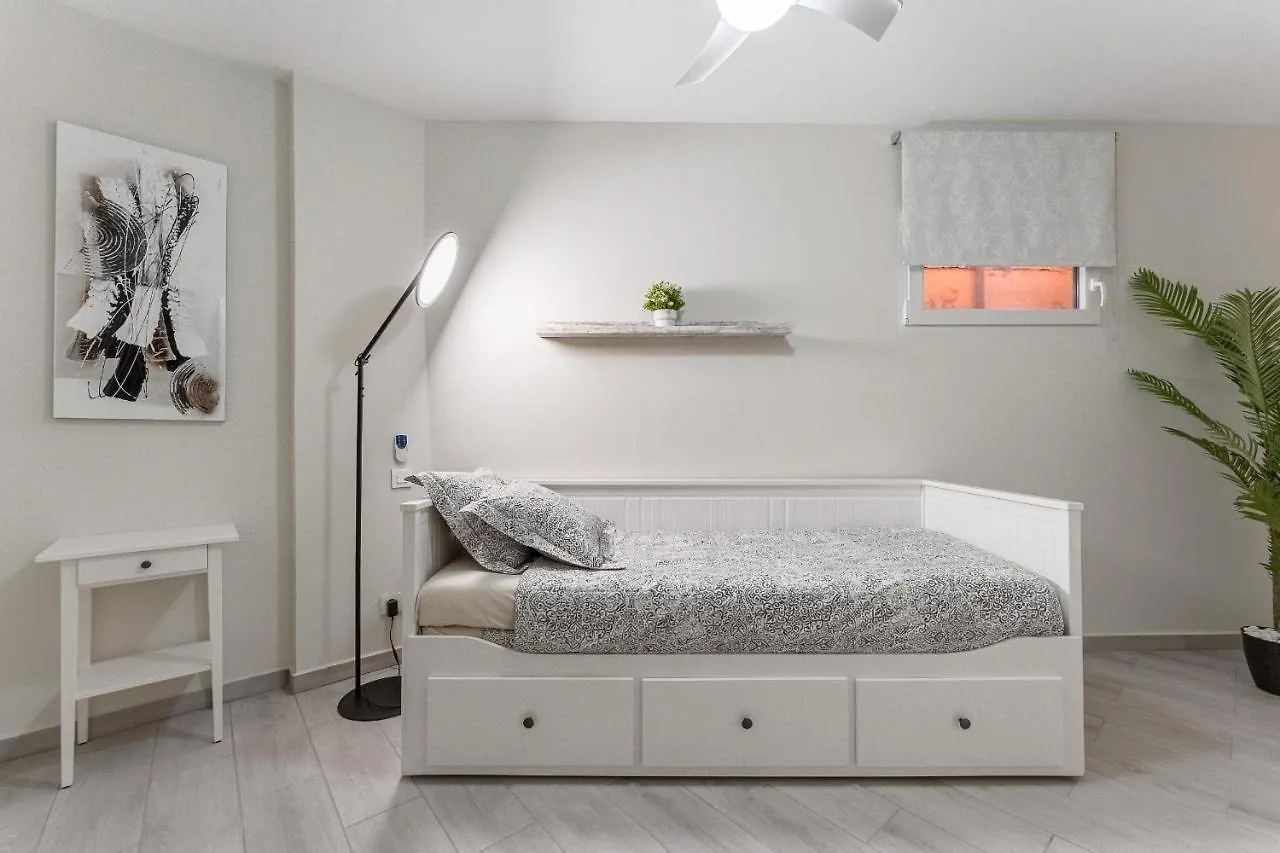 Apartment In The Orlando Complex 阿德耶 0*,  西班牙