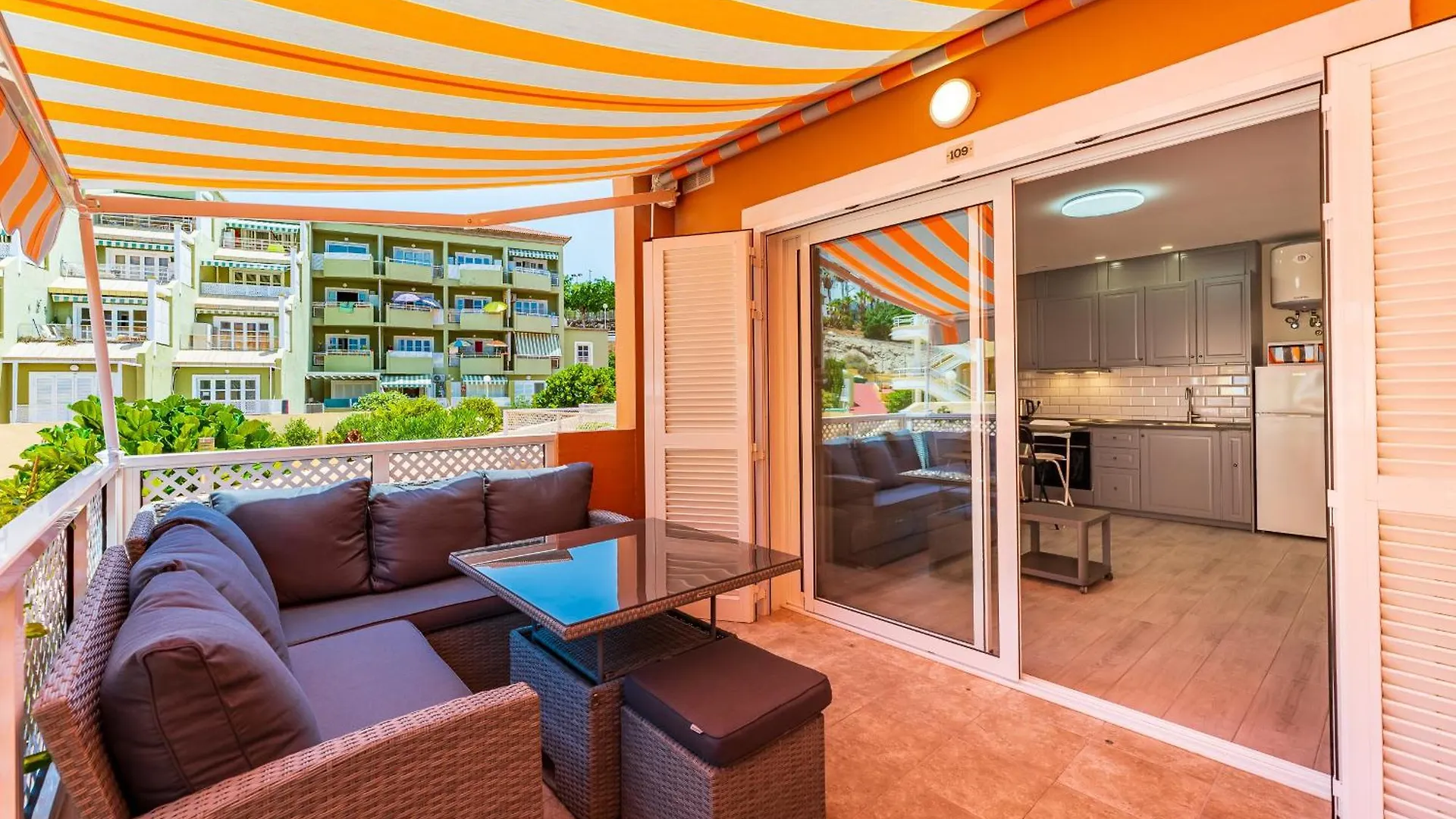 Apartment In The Orlando Complex 阿德耶
